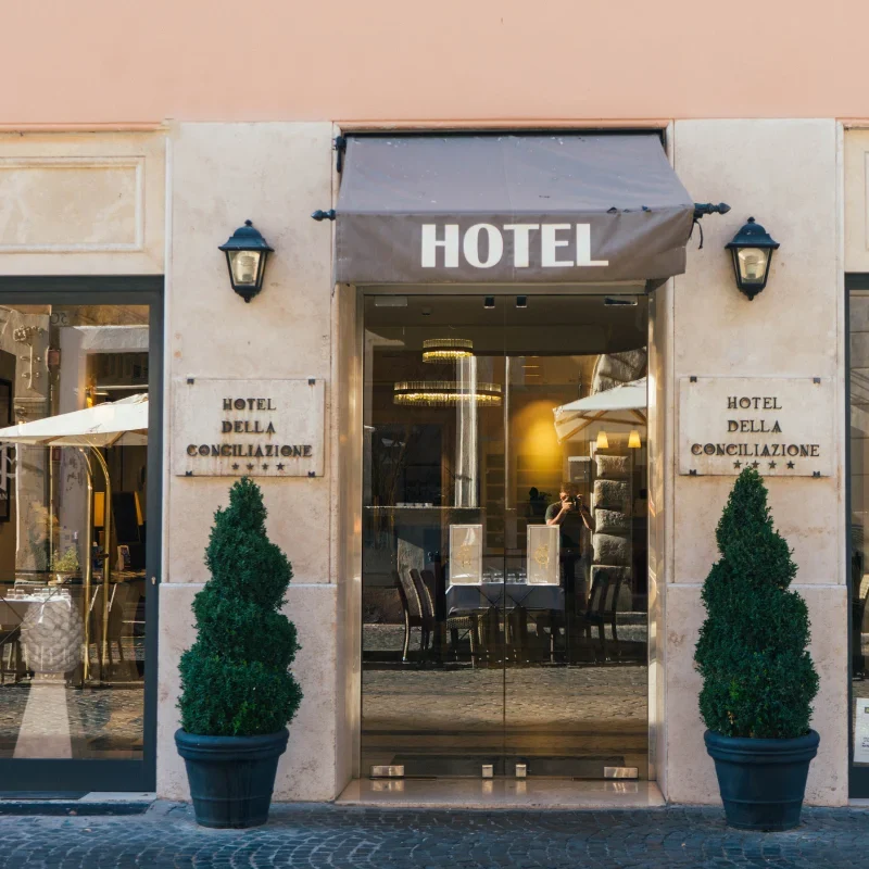 Hotels Restaurants