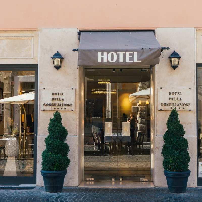 Hotels Restaurants